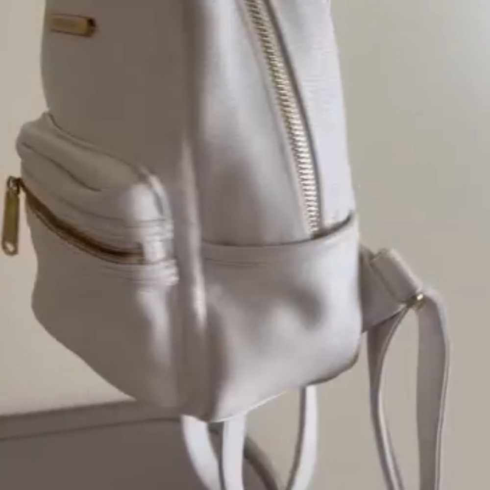 Steve Madden small backpack - Picture 7 of 7